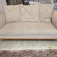 مبل و میز وسط و دو عدد عسلی