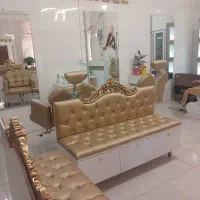 لوازم کامل ارایشگاه در حد نو