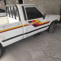 تویوتا وانت 85