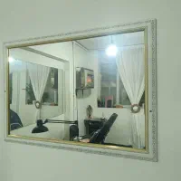 یک عدد آینه ۷۰۰ تومان