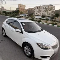 برلیانس  ۳۲۰ با کارکرد کم خیلی تمیزبدون رنگ|خودرو سواری و وانت|مشهد, آزادشهر|دیوار