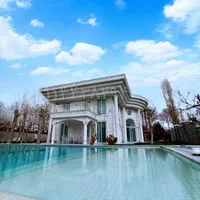 1300متر عمارت بهاری/ با دو استخر داخلی و روباز