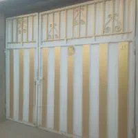 در حیاط سالم