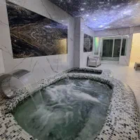 باغ لوکس با استخر سونا جکوزی ۵ خوابه کد ۱۲۲