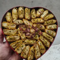 سوهان‌پز با ۱۱ سال سابقه، آماده همکاری