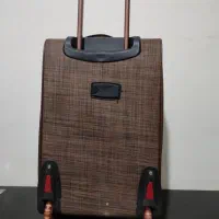 چمدان مسافرتی|کیف، کفش، کمربند|پرند, فاز ۵|دیوار