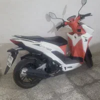 کلیک ۱۵۰ سفید نارنجی