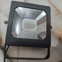 پروژکتور ای ام دی ۵۰ وات