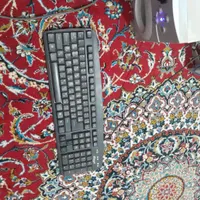 کیس ومانیتور و کیبورد