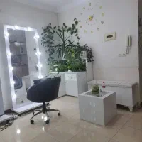 اجاره صندلی در آموزشگاه و آرایشگاه|اجارهٔ دفتر کار، اتاق اداری، مطب|اصفهان, ملکشهر|دیوار