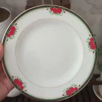 سرویس ۱۲ نفره چینی|ظروف سرو و پذیرایی|اصفهان, بهارستان|دیوار