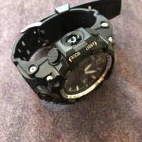 دو عدد ساعت مچی