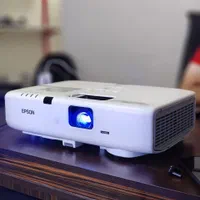 ویدیو پروژکتور با پرده نمایش|تلویزیون و پروژکتور|یزد, |دیوار