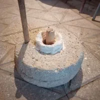 آسیاب دستی (هاره) قدیمی|کلکسیون اشیاء عتیقه|سنندج, |دیوار