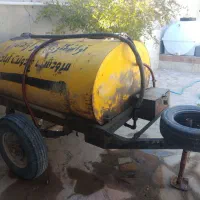 تانکر سوخت. اتاق نیسان واتاق عقب مزدا