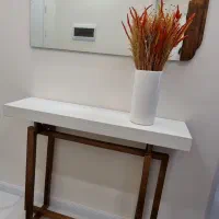 آیینه و کنسول مدرن