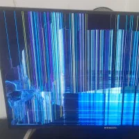 تلویزیون شکسته اکس ویژن فروشی طرح قدیم هوشمند نیست