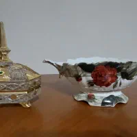 شکلات و آجیل خوری