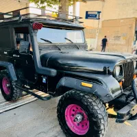 جیپ صحرا طلا