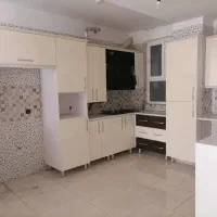 فروش ۱۱۱ متری برند منطقه