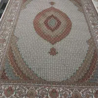 فرش ۶متری ۷۰۰شانه ۱۰تومن