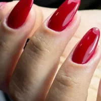 خدمات تخصصی کاشت ناخن