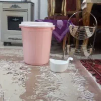 سطل زباله و سطل بزرگ چهار پایه پادری|ظروف نگهدارنده، پلاستیکی، یک‌بارمصرف|بومهن, |دیوار