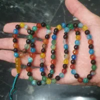 تسبیح زنانه سنگ عقیق رنگارنگ ۸میل تراشدار ۱۰۱دانه