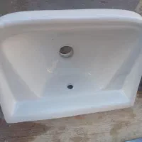 کاسه دستشویی