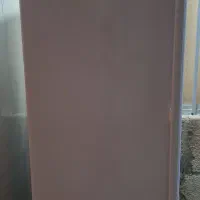 یک عدد یخچال ، یک فریزر ، یک یخچال قدیمی|یخچال و فریزر|نیریز, |دیوار