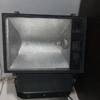 پروژکتور ۴۰۰ وات