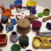 مربی سفال خانم برای کودک