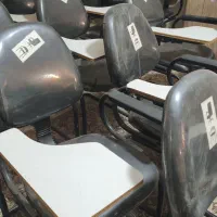 صندلی دانشجویی