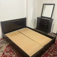 تخت و دراور