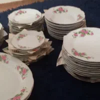 چینی گل سرخ قدیمی ۱۲ نفره