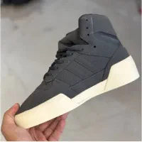 آدیداس سایز ۴۴ org|کیف، کفش، کمربند|اصفهان, باغ دریاچه|دیوار