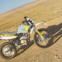ماشین 405  و موتور سیکلت تریل 250