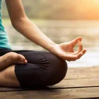 مربی ورزشی یوگا