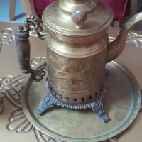 سماور زغالی عتیقه به همراه سینی هردو عتیقه