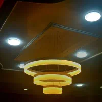 لوستر کانتری|لوستر و چراغ آویز|قدس, شهر‌قدس|دیوار