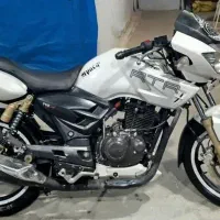 آپاچی|موتورسیکلت|آران و بیدگل, |دیوار