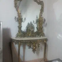 آینه و شمعدان برنجی