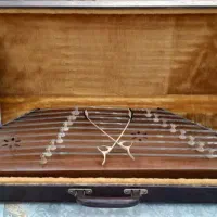 سنتور|سازهای سنتی|بندر انزلی, گلسرخ|دیوار