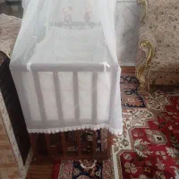 تخت کنار مادر|تخت و صندلی بچه|خسروشاه, |دیوار