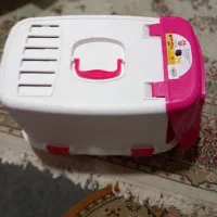 ظرف خاک گربه سرپوشیده