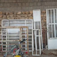 درب و پنجره آهن