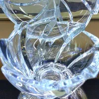 پیاله کریستال . مارک ساکورا