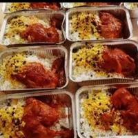 آشپز فست فودی خانم وکمک اشپزو ظرفشور