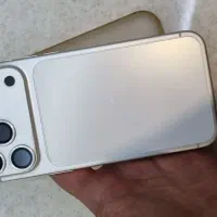 گوشی ۱۷ پرومکس بدون توضیح