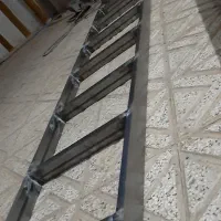 چهارپایه ونردبان|صندلی و نیمکت|زبرخان, |دیوار